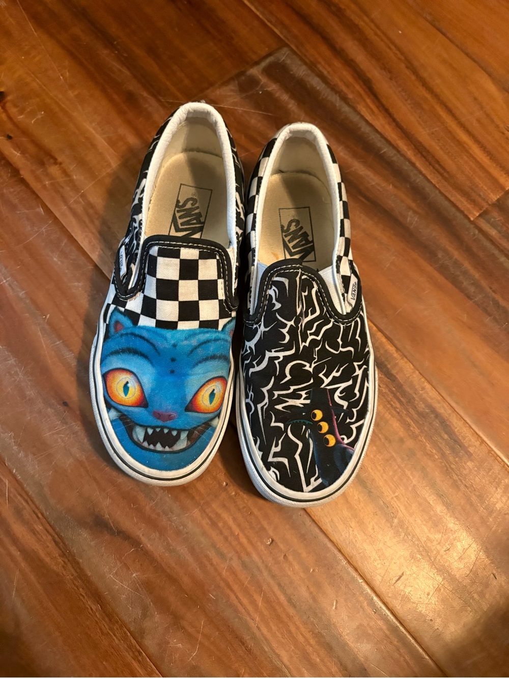 Vans KPop Demon Hunters Derpy Slip-On Sneakers Kids Size 3.5